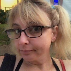 Meet your Posher, Connie